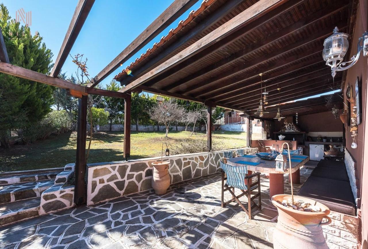 Villa Roadhouse, Nilie Hospitality Mgmt Flogita Exterior foto